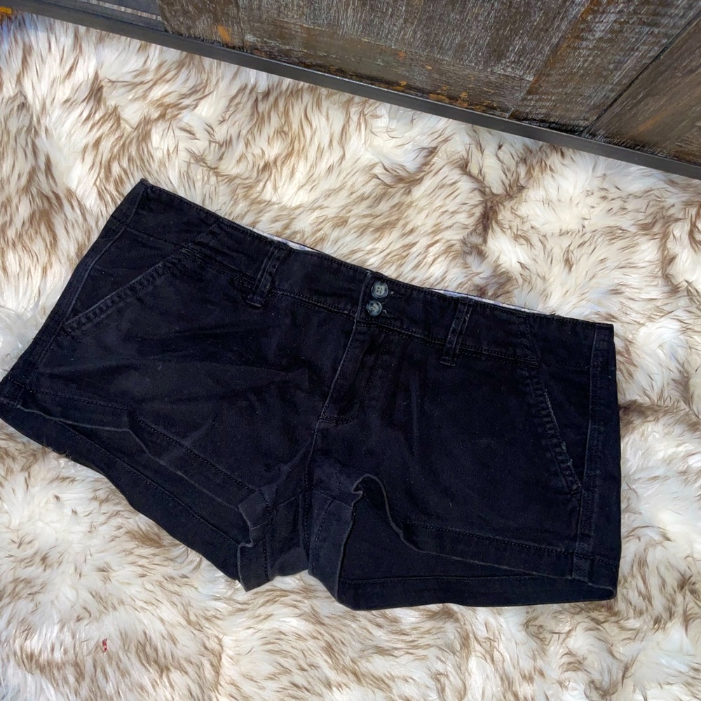 American Eagle Outfitters- Womens Size 6 shorts